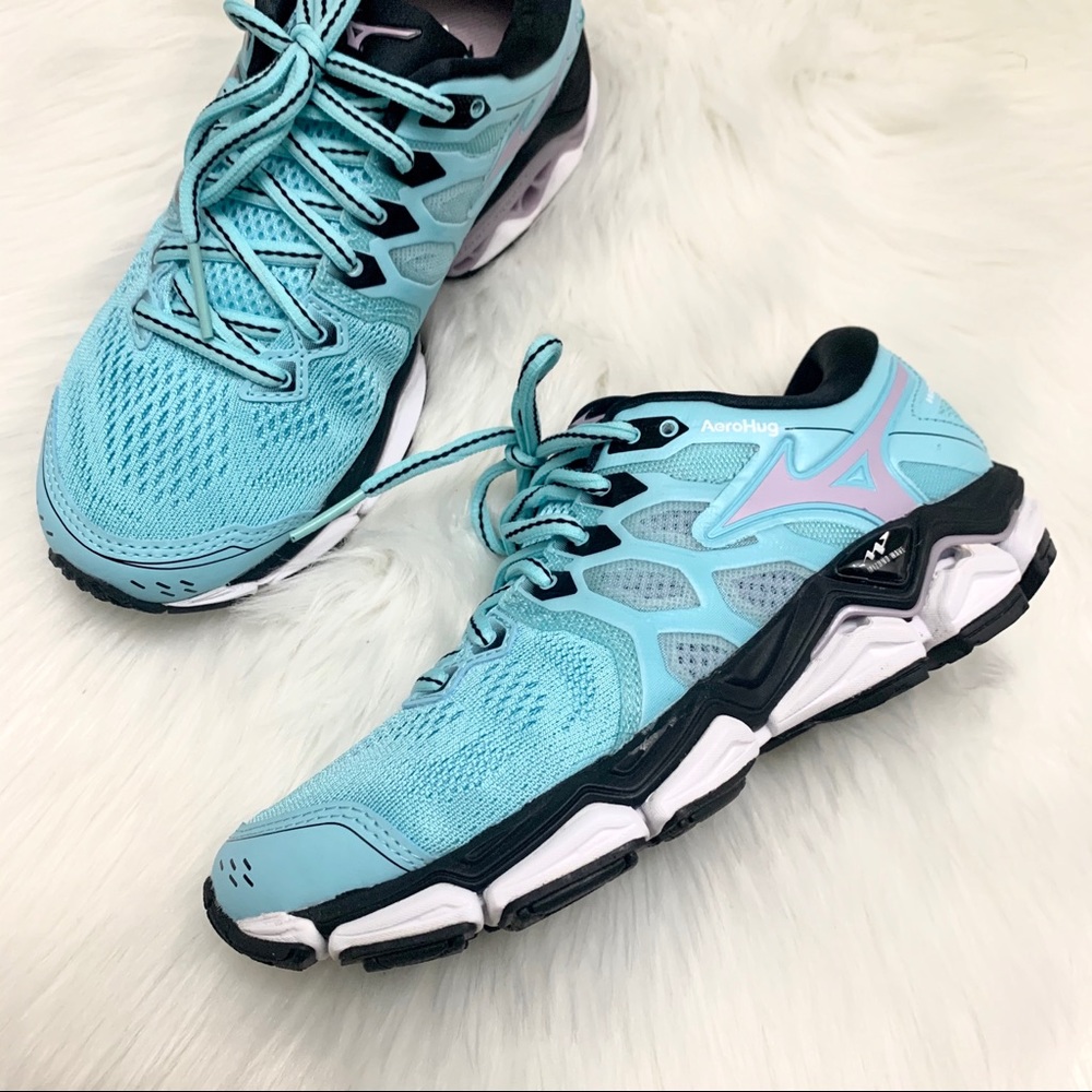 Mizuno WOMEN'S WAVE HORIZON 3 RUNNING SHOE